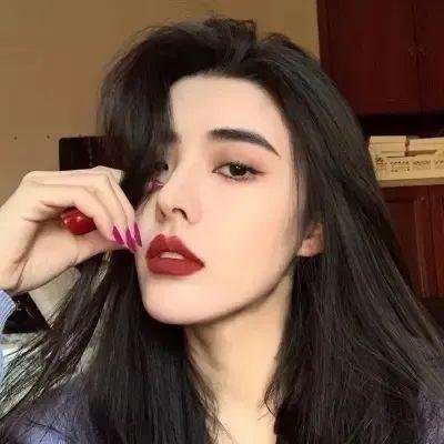 危机中的女人